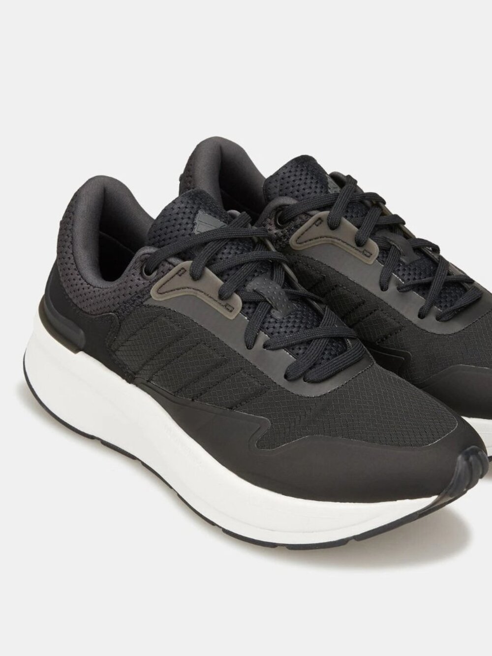 Adidas Women's Znchill Running Shoe Size 11 GZ4904 Black
